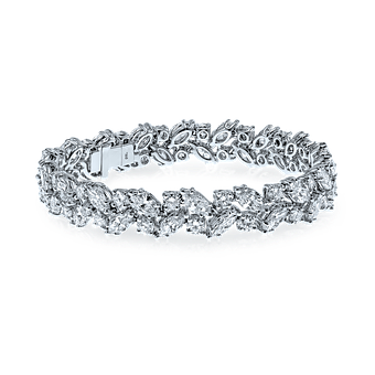 Elegant Diamond Bracelet Design PNG with transparent background