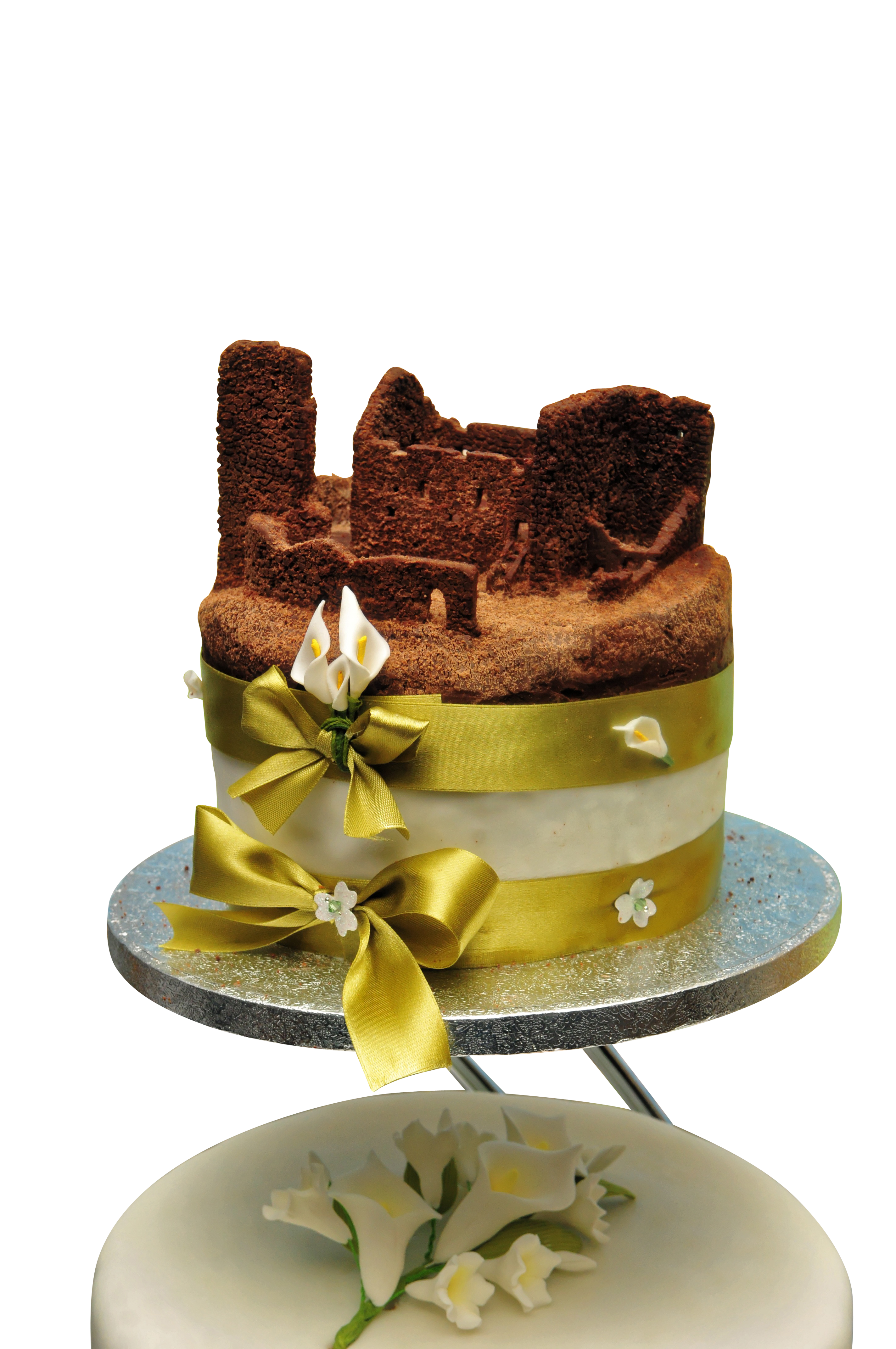 Elegant Wedding Cakewith Golden Ribbon PNG with transparent background
