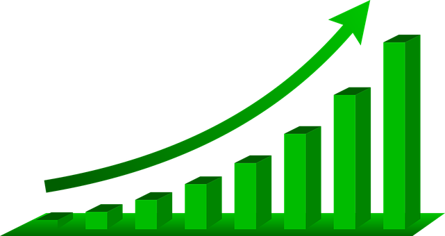 Green Growth Graphwith Arrow PNG with transparent background