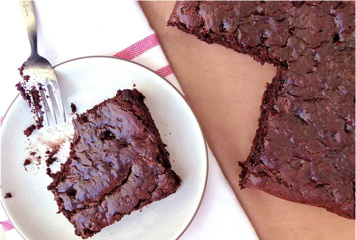 Homemade Chocolate Brownie Dessert