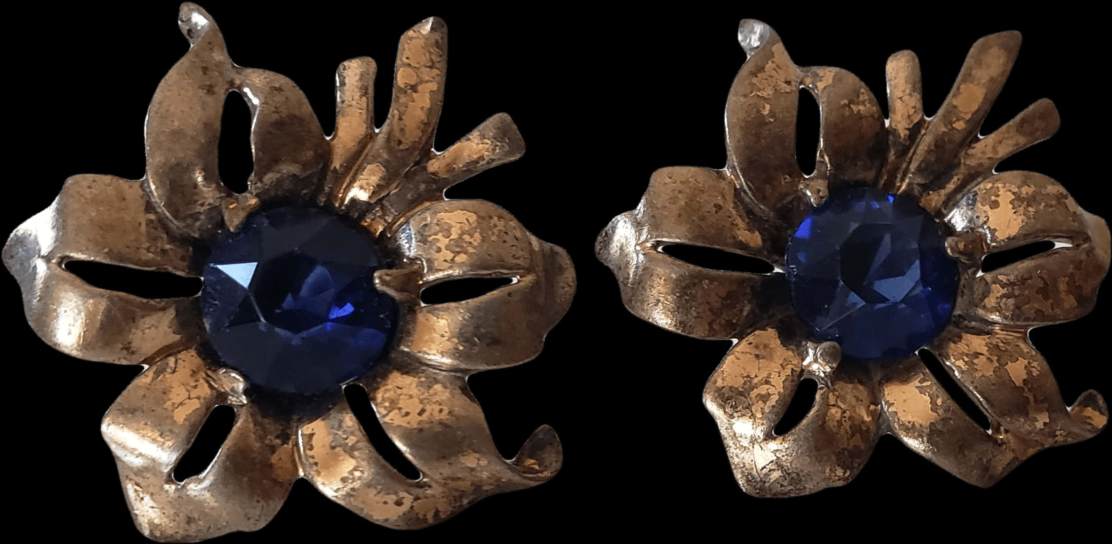 Vintage Floral Broocheswith Blue Crystals PNG with transparent background