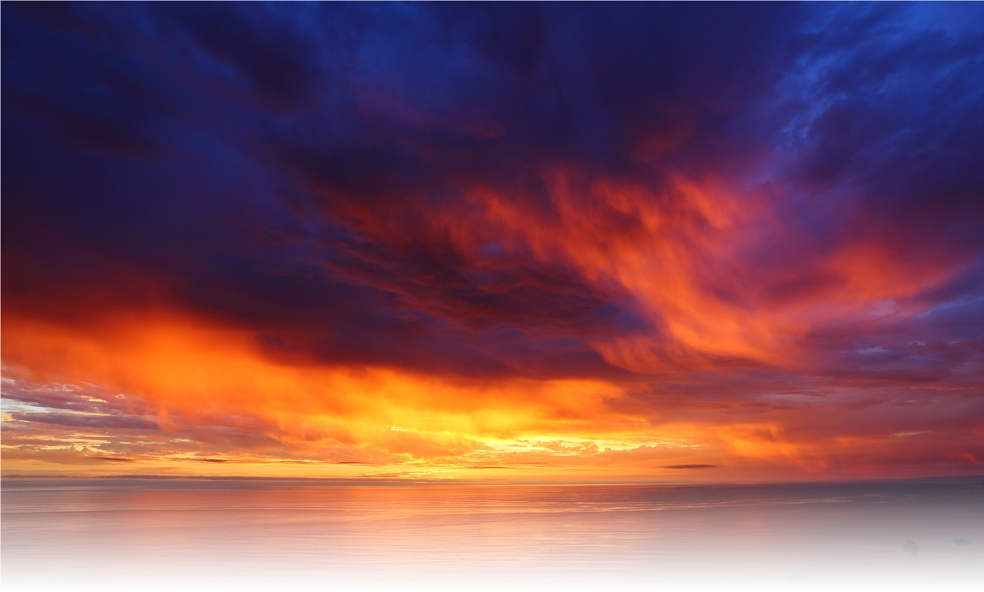 Vivid_ Sunset_ Over_ Ocean