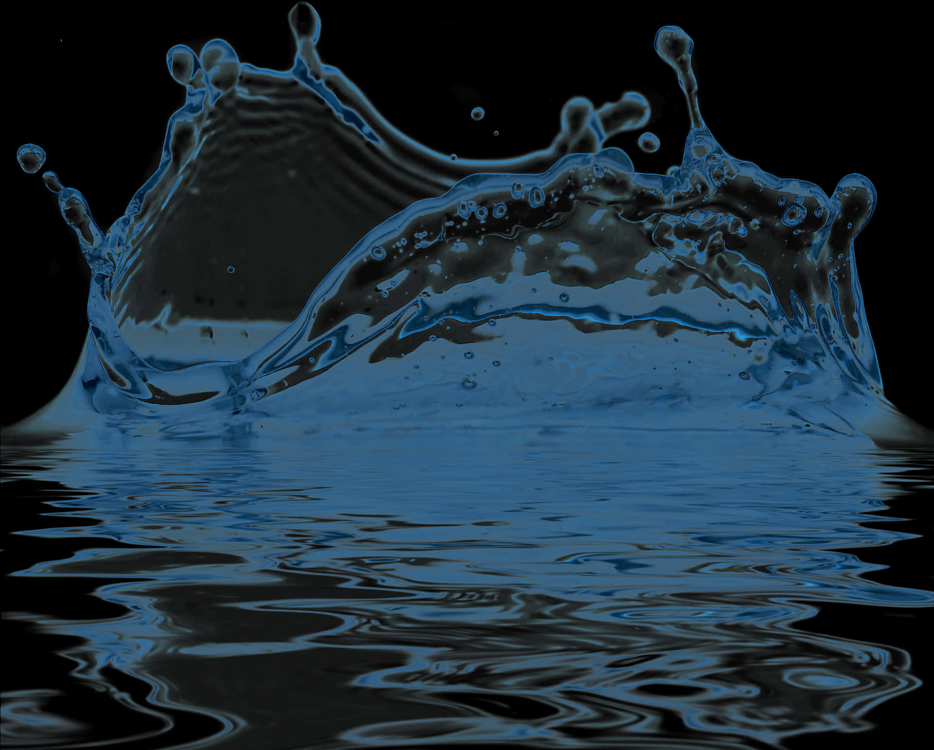 Dynamic Water Splash Crown PNG Image