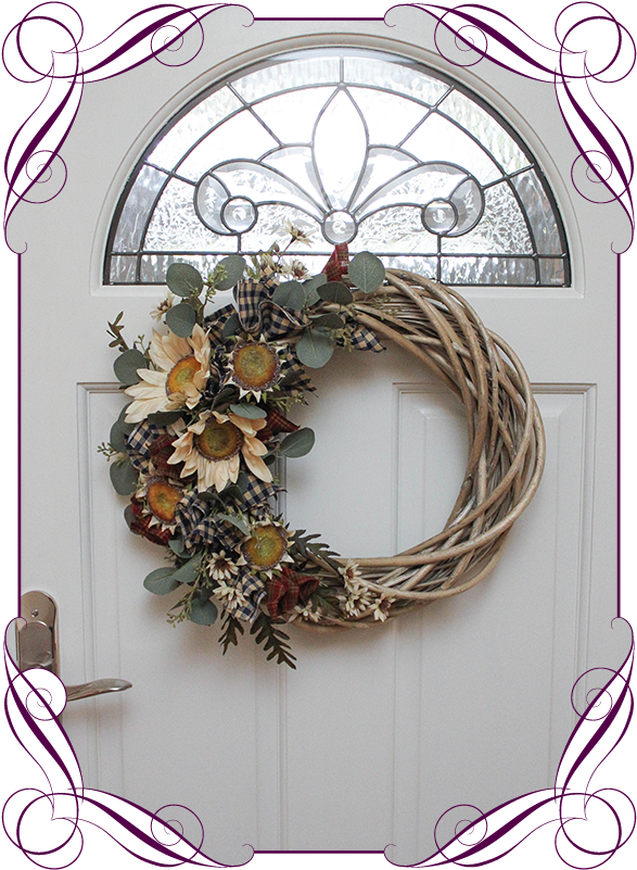 Elegant Door Wreath Decor PNG Image