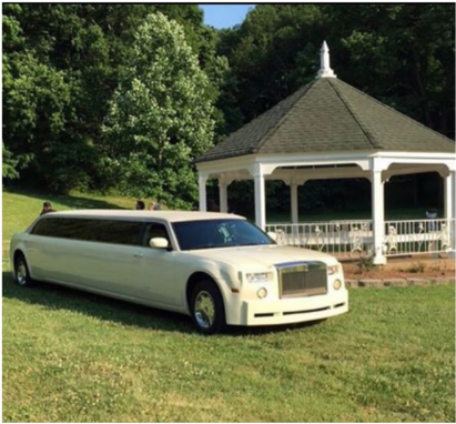 Luxury Limousine Park Gazebo PNG Image