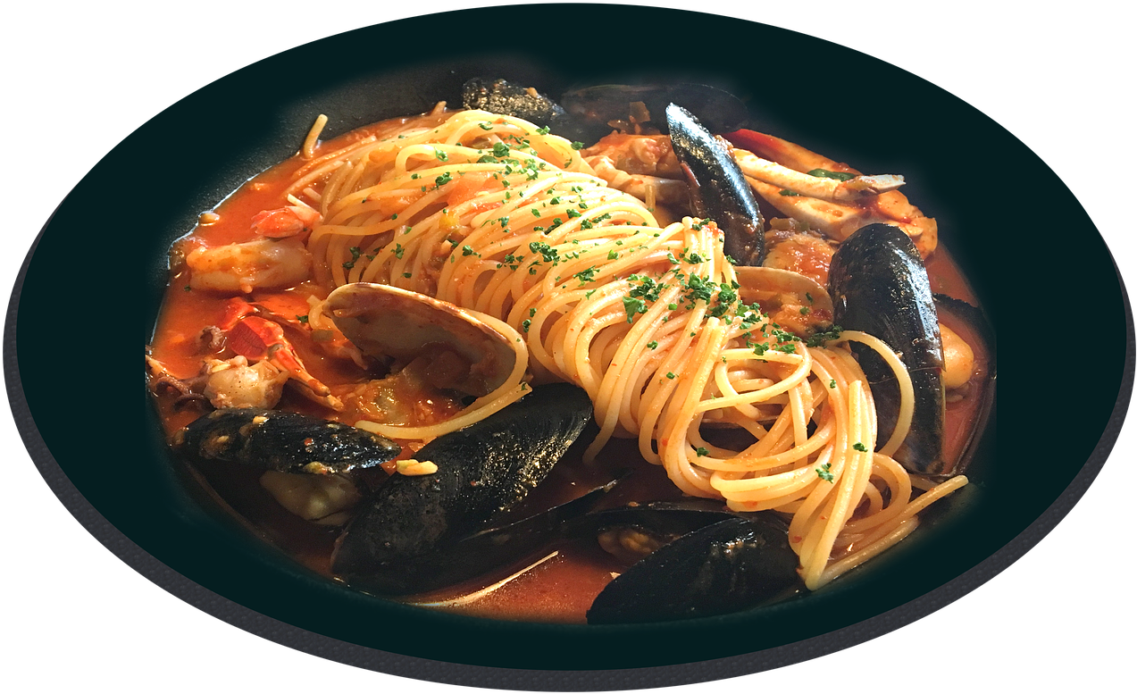 Seafood Spaghettiin Tomato Sauce PNG Image