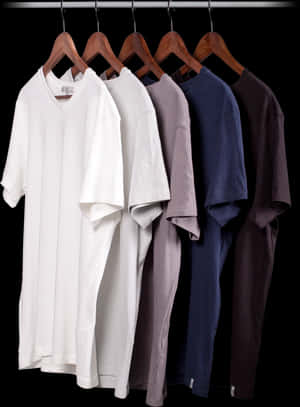 Row Of Tees On Hangers - Hangers With Clothes Png, Transparent Png PNG